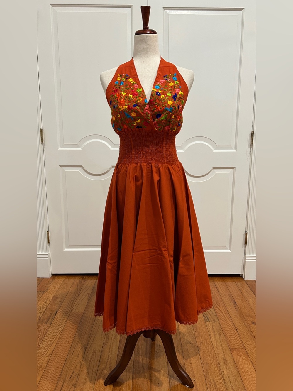 Halter Mexican embroidered dress, hand Embroidered with Silk threads.
